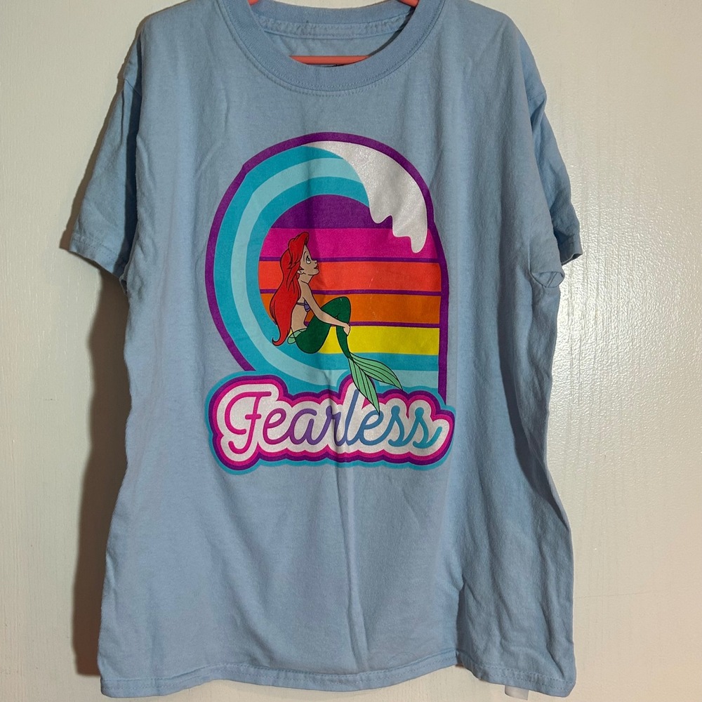 Disney‎ Little Mermaid Ariel Fearless Graphic T-Shirt Kids Size M